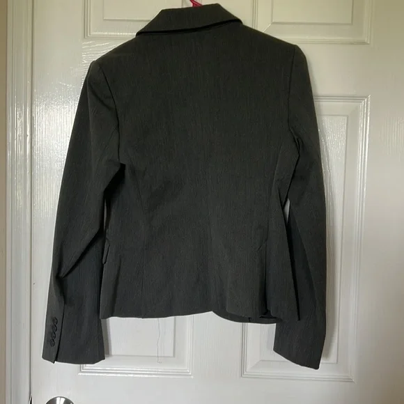 Express Jacket - Picture 3 of 3